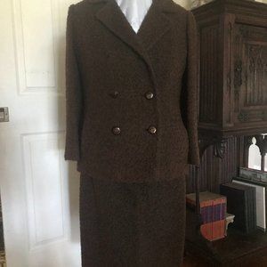 BROWN  JACKET AND SKIRT, TAILOR CUSTOM MADE VINTAGE  FITS SIZE 6